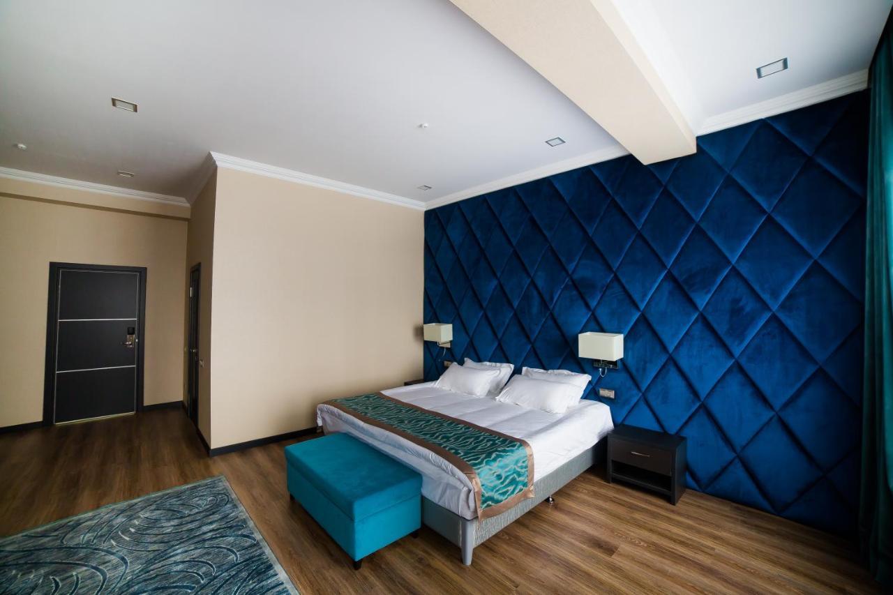 Golden Hotel บิชเคก ภายนอก รูปภาพ